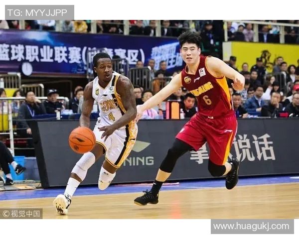 上海篮球队近期状态分析与未来发展展望探讨 上海篮球队近期状态分析与未来发展展望探讨