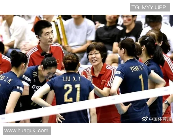 南京排球队的默契配合与战术分析探讨排球运动的魅力与团队精神 南京排球队的默契配合与战术分析探讨排球运动的魅力与团队精神